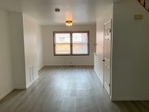 1610 W 103rd St in Chicago, IL - Building Photo - Building Photo