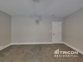 5555 Madrona Ave NE in Bremerton, WA - Building Photo - Building Photo