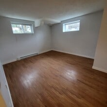 2945 Quadra St in Victoria, BC - Building Photo - Building Photo