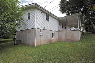 1516 Stoddard St in Cape Girardeau, MO - Foto de edificio - Building Photo