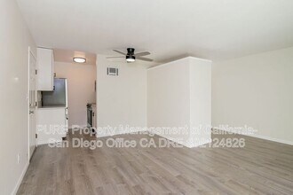 6333 Mt Ada Rd in San Diego, CA - Foto de edificio - Building Photo