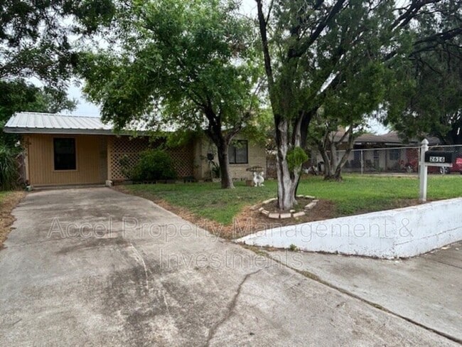 property at 2616 Quince Ave