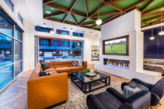 Radiate in Redmond, WA - Foto de edificio - Building Photo