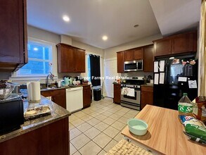 122 Calumet St, Unit 2A in Boston, MA - Building Photo - Building Photo