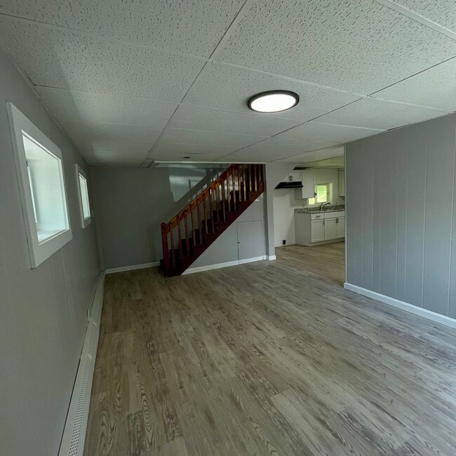 154 W Bow St in Franklin, NH - Building Photo - Building Photo