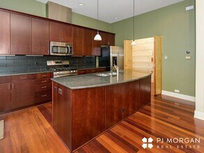 1145 Mayberry Plaza in Omaha, NE - Building Photo - Building Photo