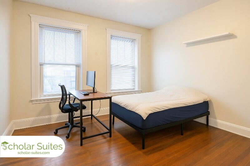 1247 Beacon St in Brookline, MA - Building Photo