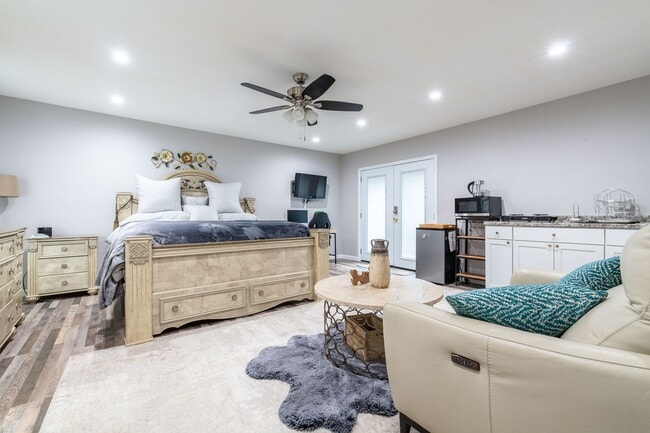 property at 2128 Green Tree Ct