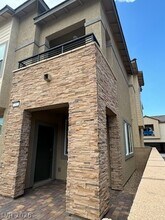 2552 Venetia Pointe St in Henderson, NV - Building Photo - Building Photo