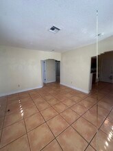 1735 NW 51st St in Miami, FL - Building Photo - Building Photo