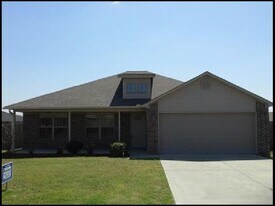 14505 Parkway Cir in Alexander, AR - Building Photo