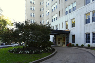 Royal York Apartments in Pittsburgh, PA - Building Photo - Building Photo