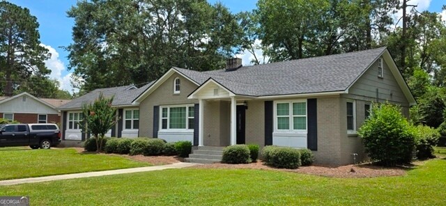 704 W Smith St in Claxton, GA - Building Photo