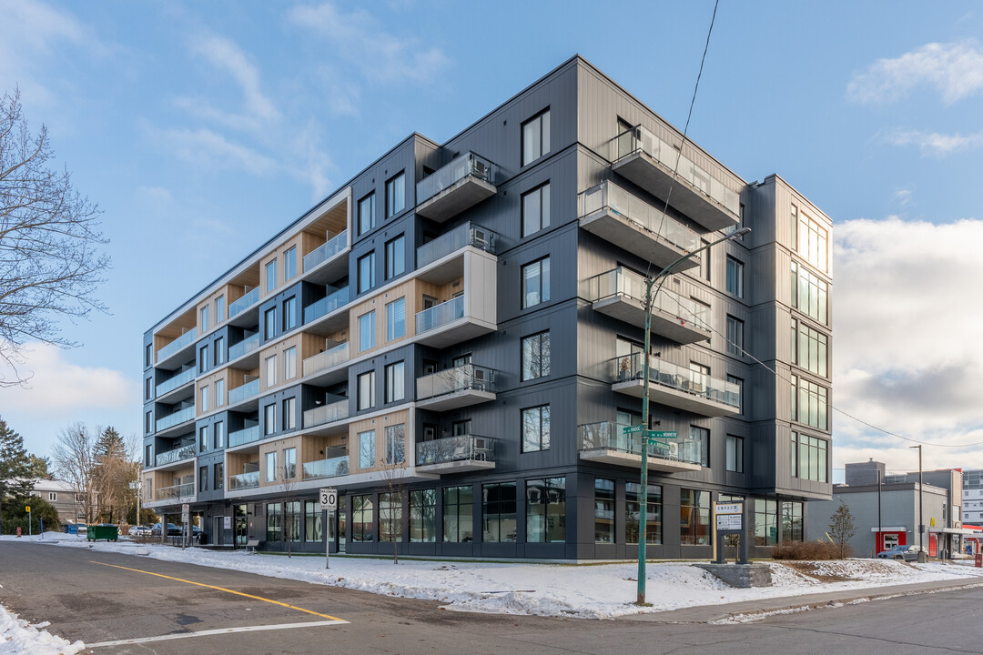 943 Du Viaduc Rue in Québec, QC - Building Photo