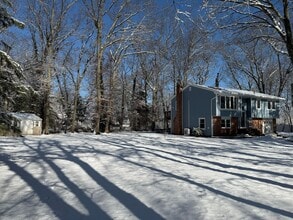 37 South Ln in Huntington, NY - Building Photo - Building Photo