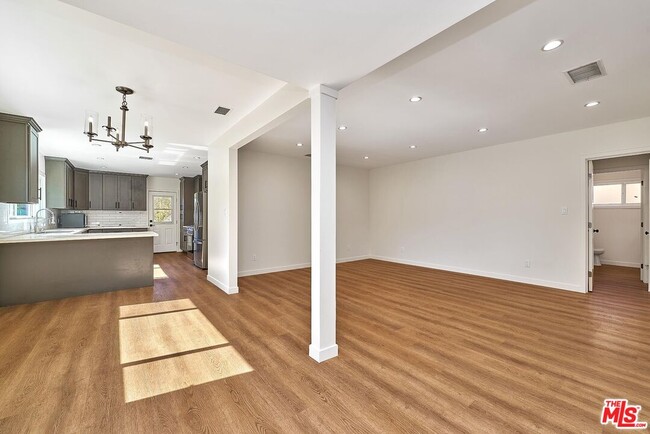 property at 6443 Columbus Ave