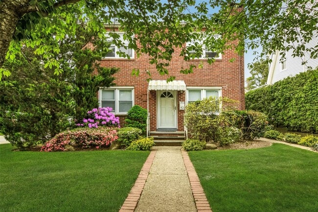property at 42 Beechwood Ave