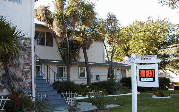 90 Kiely Blvd in Santa Clara, CA - Foto de edificio - Building Photo