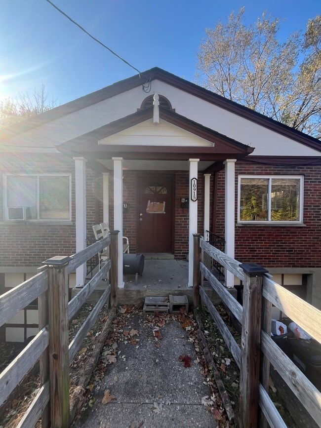 10915 Main St in Sharonville, OH - Building Photo - Building Photo