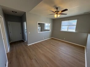 301 N Doniphan St, Unit 4 in Lawson, MO - Building Photo - Building Photo