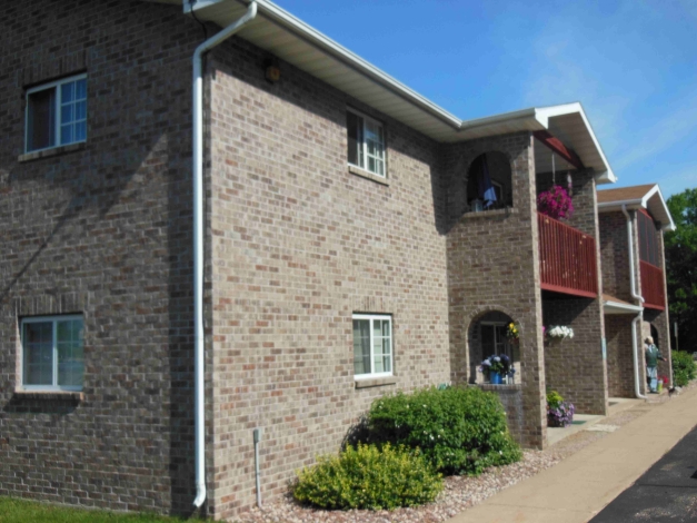 Joann Lane in Waupaca, WI - Foto de edificio - Building Photo