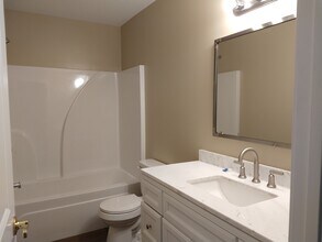 3880 Simpson Rd E in Lenoir City, TN - Building Photo - Building Photo