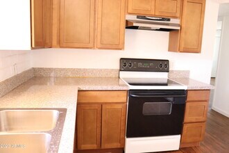 1052 Chaparral Cir in Sierra Vista, AZ - Building Photo - Building Photo