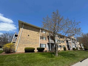 377 Huse Rd in Manchester, NH - Building Photo - Building Photo