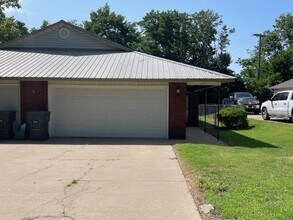 1679 N Saddlehorn Ave in Fayetteville, AR - Building Photo - Building Photo