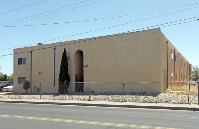 Brentwood East in Albuquerque, NM - Foto de edificio - Building Photo