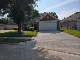 2910 Plum Lake Dr in Pearland, TX - Building Photo
