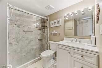 1010 Manatee Rd in Naples, FL - Building Photo - Building Photo