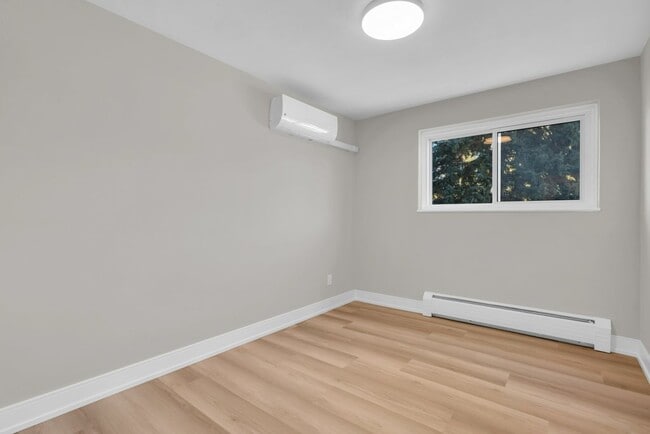 163 Macgregor Cres in Waterloo, ON - Building Photo - Building Photo