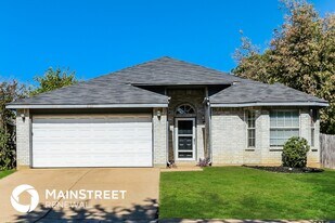 2720 Clovermeadow Dr in Fort Worth, TX - Building Photo