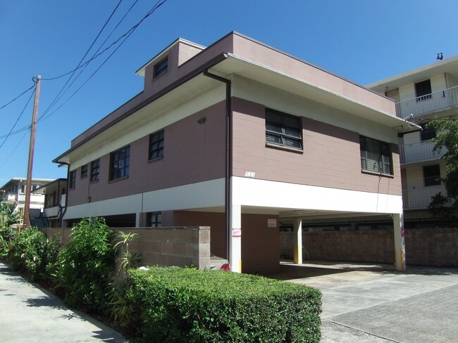 731 Makaleka Ave in Honolulu, HI - Building Photo - Building Photo