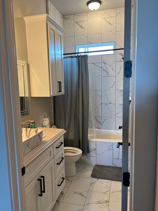 property at 360 Club Oak Ln