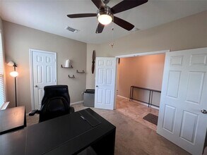 12425 Calibri Ln in Austin, TX - Foto de edificio - Building Photo