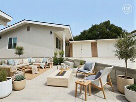 21391 Stans Ln in Laguna Beach, CA - Building Photo