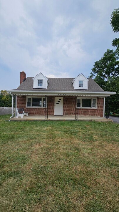 14726 Pennsylvania Ave in Hagerstown, MD - Building Photo