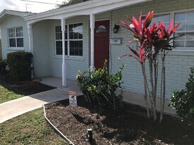 632 Westminster Ave in Melbourne, FL - Building Photo