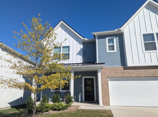 property at 1013 Midpoint Ln