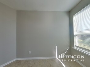 9943 Tulip St in Conroe, TX - Building Photo - Building Photo