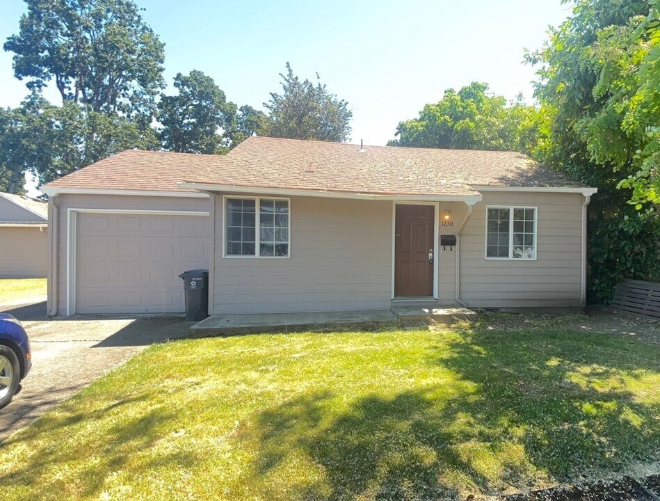 1220-1230 14th St SE in Salem, OR - Building Photo