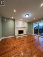 2200 Sixth Line in Oakville, ON - Building Photo - Building Photo