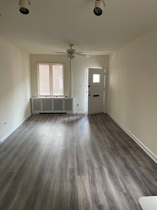 2508 S 17th St in Philadelphia, PA - Building Photo