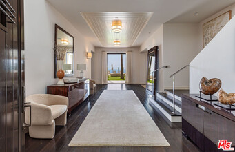 22368 Pacific Coast Hwy in Malibu, CA - Building Photo - Building Photo