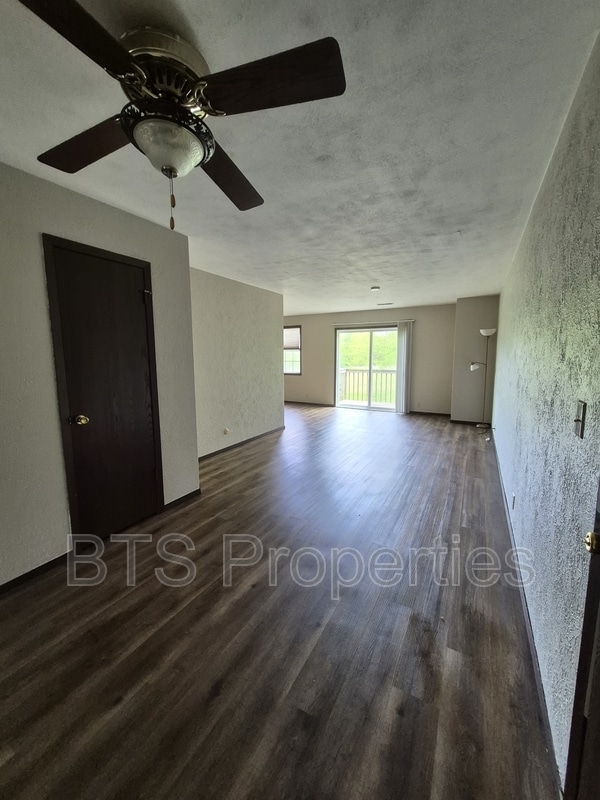 412 N Highland St in Creve Coeur, IL - Building Photo - Building Photo