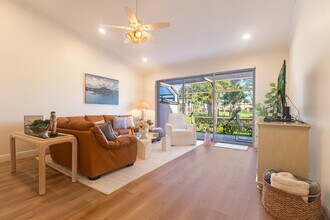 533 Prestwick Cir in Palm Beach Gardens, FL - Building Photo - Building Photo