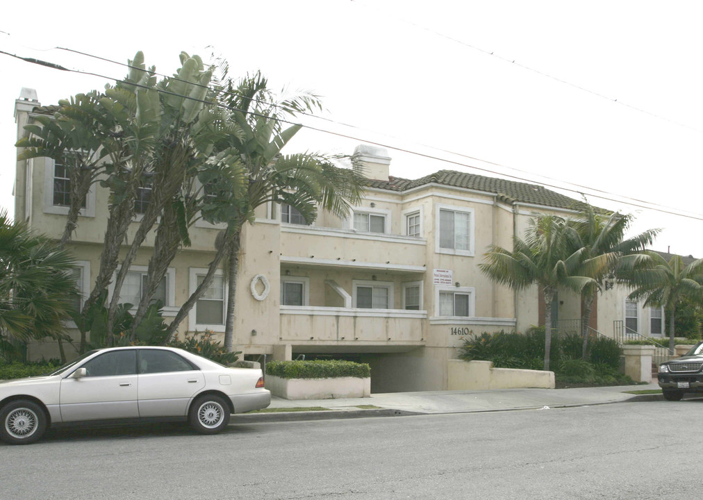 Terrace Estates Apartments in Hawthorne, CA - Building Photo