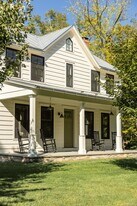4-6 Old Primrose Hill Rd in Rhinebeck, NY - Building Photo